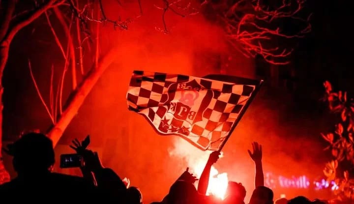 Beşiktaşlı taraftarlardan Mehmet Büyükekşi’ye sert tepki!