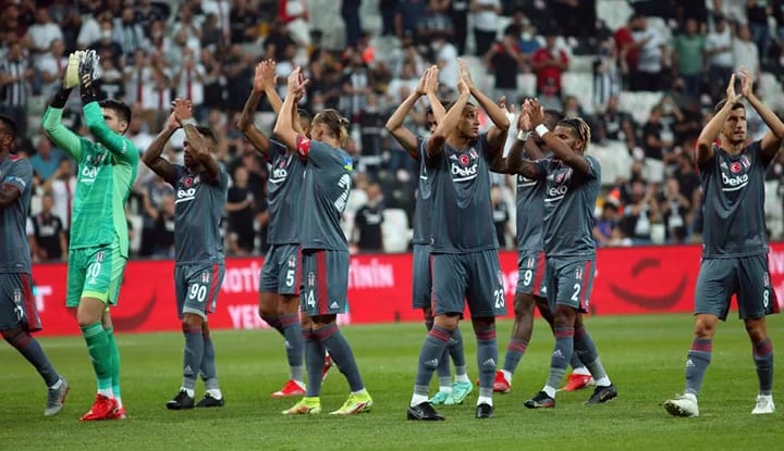Beşiktaşlı yıldıza övgü! "Başka bir alem, Şampiyonlar Ligi için artık..."