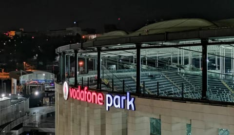 Beşiktaşlı yönetici açıkladı! "Tribün koltuklarını kaldıracağız"