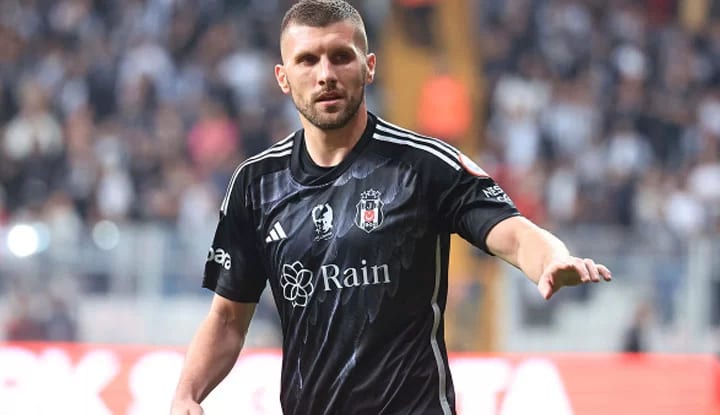 Beşiktaş'ta Ante Rebic ayrılık hazırlığında!