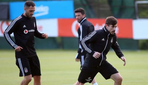 Beşiktaş'ta başrolde iki isim olacak!