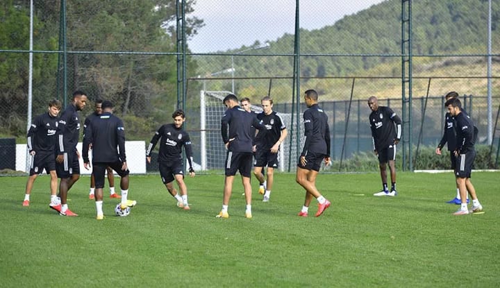 Beşiktaş'ta bu kez iyi haber! Antrenmanlara başladı!