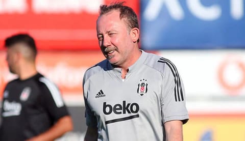 Beşiktaş'ta dikkat çeken görüntü! Sergen Yalçın...