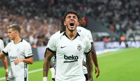 Beşiktaş'ta Emirhan Topçu fark yaratıyor! İtalyano'nun vazgeçilmezi oldu!