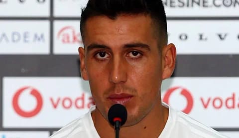 Beşiktaş'ta Enzo Roco'ya iki talip!