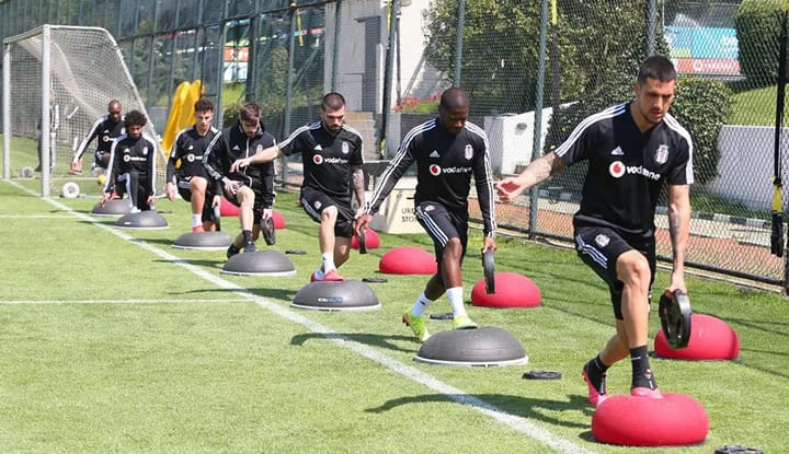 Beşiktaş'ta futbolculardan yeni karar!