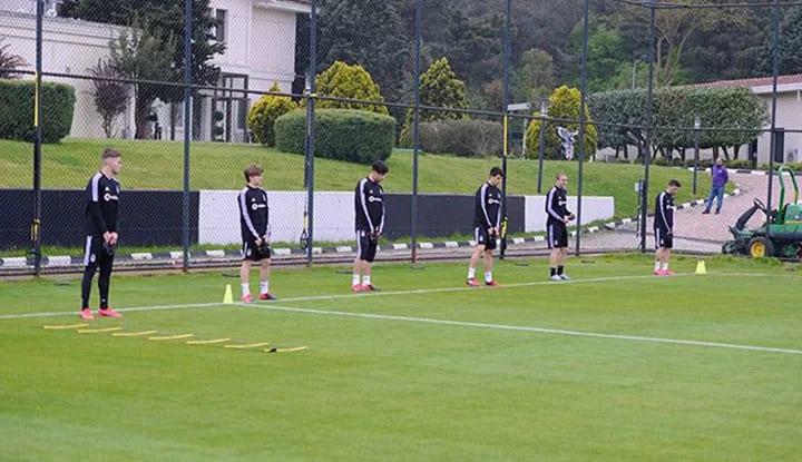 Beşiktaş'ta gruplar halinde antrenmanlar başladı! İşte ilk görüntü...