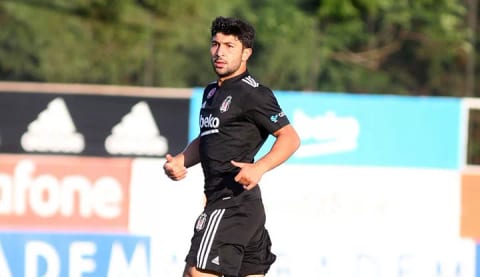 Beşiktaş'ta Güven Yalçın için karar verildi!
