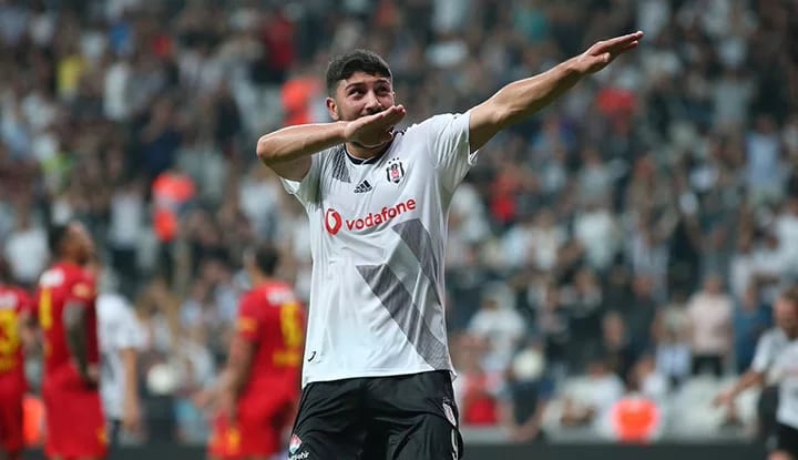 Beşiktaş'ta Güven Yalçın kiralanıyor!