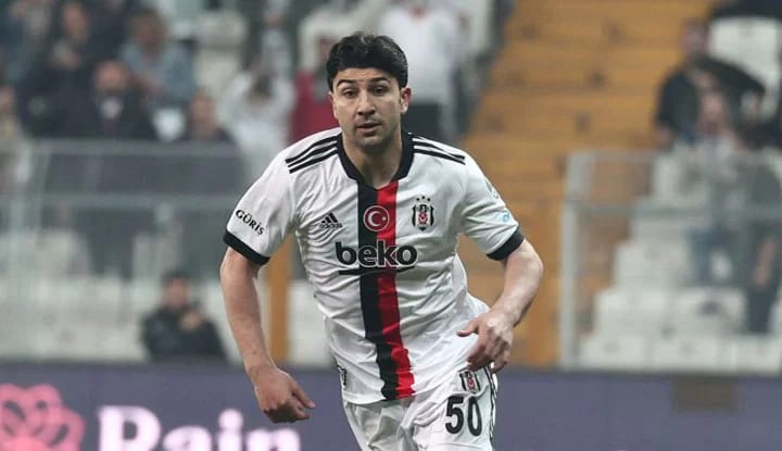 Beşiktaş'ta Güven Yalçın'a ciddi uyarı