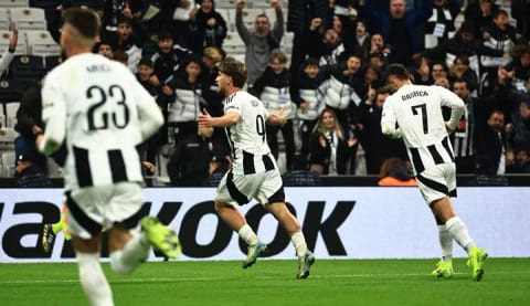 Beşiktaş'ta iki isim 11'e dönüyor!
