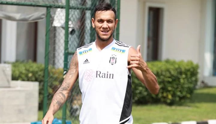Beşiktaş'ta Josef de Souza sürprizi!