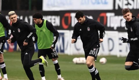 Beşiktaş'ta kart alarmı!