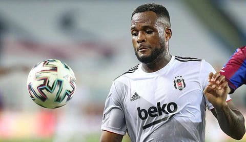 Beşiktaş'ta Larin'in geleceği belli oldu!