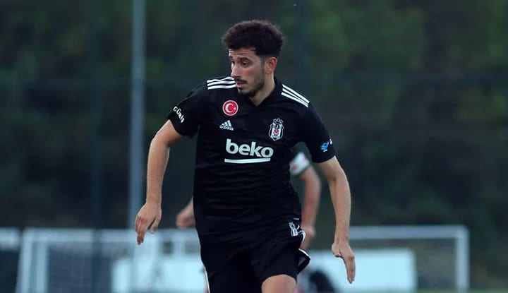 Beşiktaş'ta Oğuzhan Özyakup, kararını verdi!