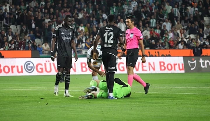 Beşiktaş'ta öncelik stoper transferi!