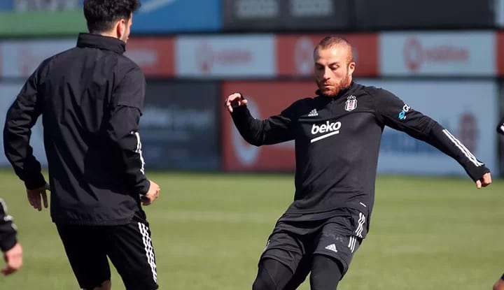 Gökhan Töre, kaç hafta sahalardan uzak kalacak? Belli oldu!