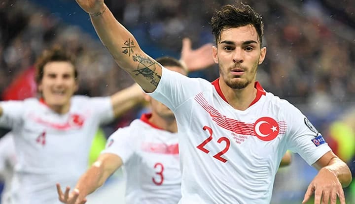 Beşiktaş'ta savunmaya 2 yerli aday!