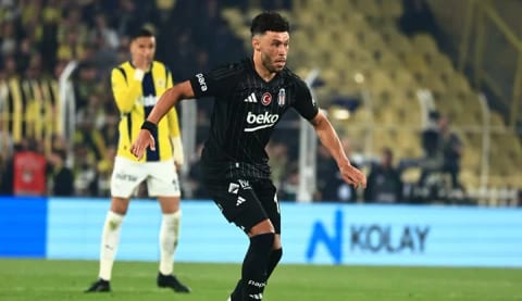 Beşiktaş'ta şok sakatlık! Maça devam edemedi