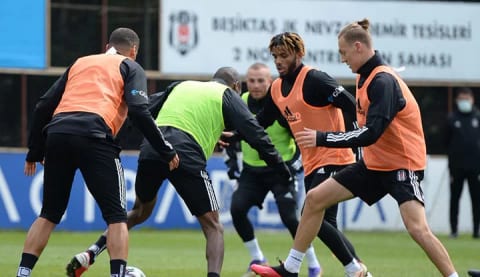 Beşiktaş'ta son durum! 4 isim takıma katıldı!