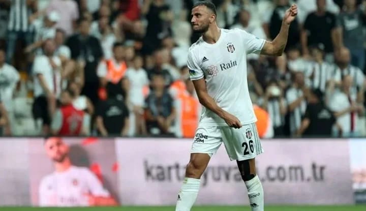 Beşiktaş'ta stoper arayışları devam ediyor! Romain Saiss belirleyici olacak!
