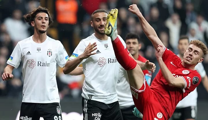 Beşiktaş'ta sürpriz ayrılık!