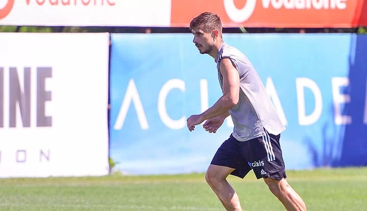Beşiktaş'ta sürpriz Dorukhan Toköz kararı! Bedavaya gitmemesi için...