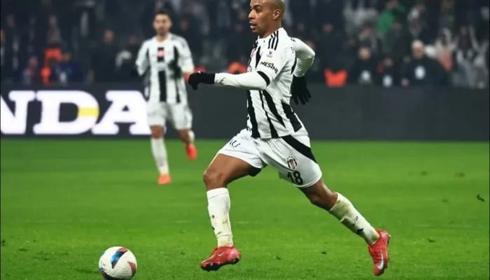 Beşiktaş’ta Svensson ve Joao Mario resmi kadroya yazılmayacak!