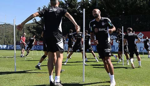 Beşiktaş'ta Tayfur Bingöl ile Nathan Redmond ilk antrenmanlarına çıktı!