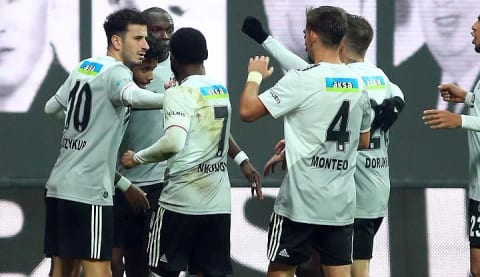 Beşiktaş'ta yeni transferler göz dolduruyor!