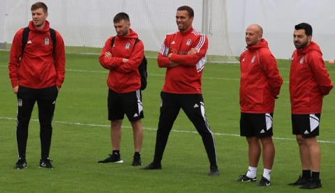 Beşiktaş'ta yerli yardımcı operasyonu!