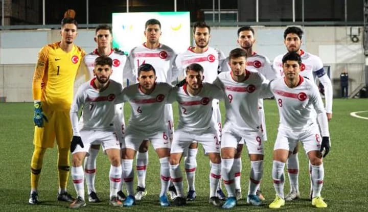 Beşiktaş'tan 4 isme milli davet!