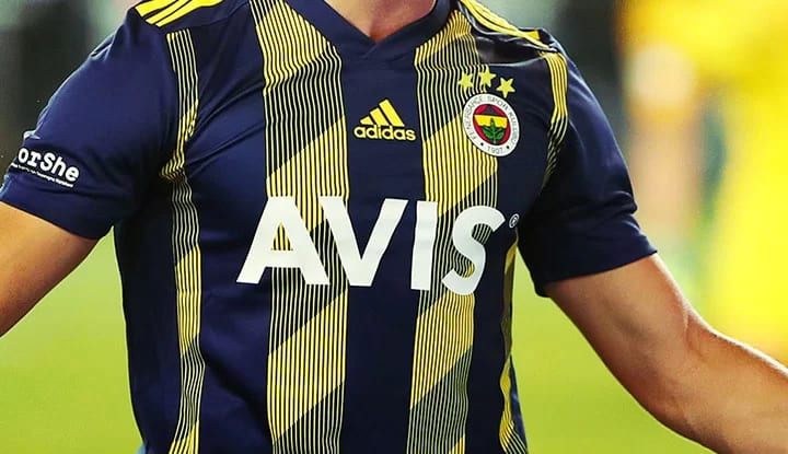 Beşiktaş'tan bomba transfer girişimi! Bir şok da Fenerbahçe'ye...