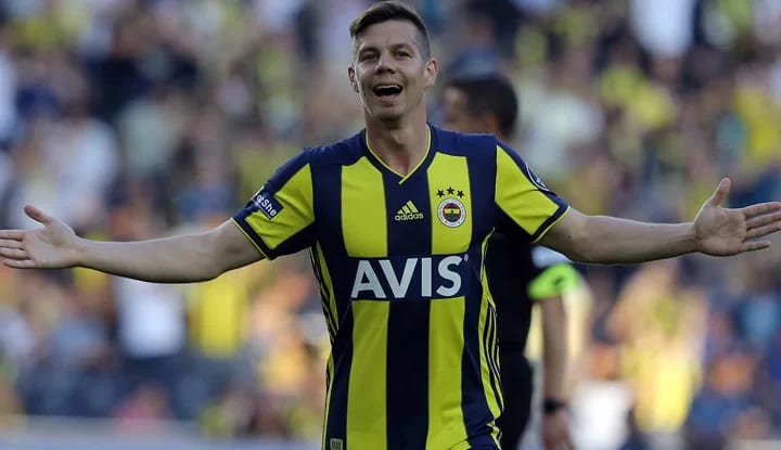 Beşiktaş'tan Fenerbahçeli yıldız için dev teklif!