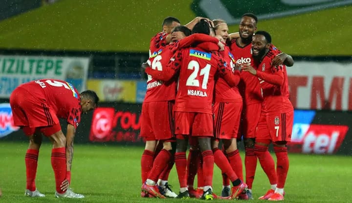 Beşiktaş'tan iki isme övgü! "Al ve ders olarak göster"