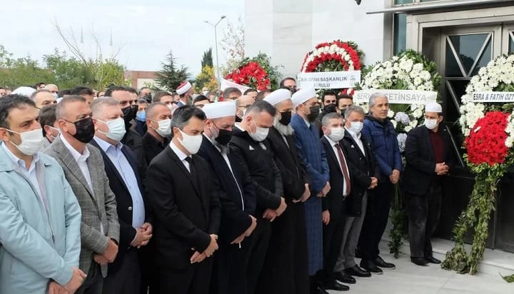 Bilgihan Cenk Sürmen’in Annesi Gülsen Sürmen, son yolculuğuna uğurlandı