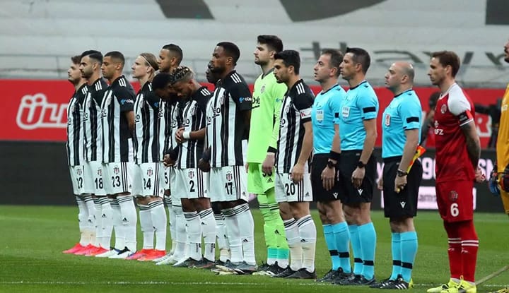 "Ligi kendi zor şartlarında buraya kadar getiren Beşiktaş..."