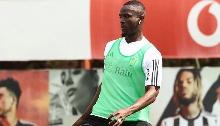 Bir şok da Bailly'den! Galatasaray derbisinde oynayacak mı?