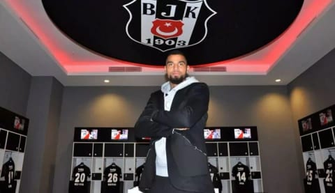 Boateng isyan etti, tüm yaşadıklarını anlattı! "Su attılar, 'Belki yıkanırsa üstündeki pislik gider' dediler"