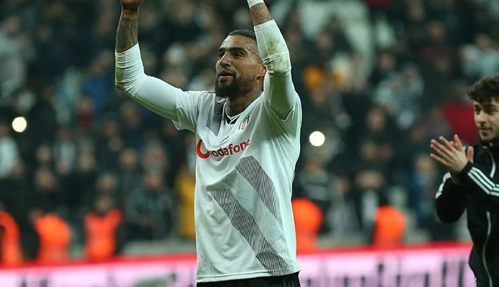 Boateng'in korkusu, İstanbul'a geliş tarihini erteledi!