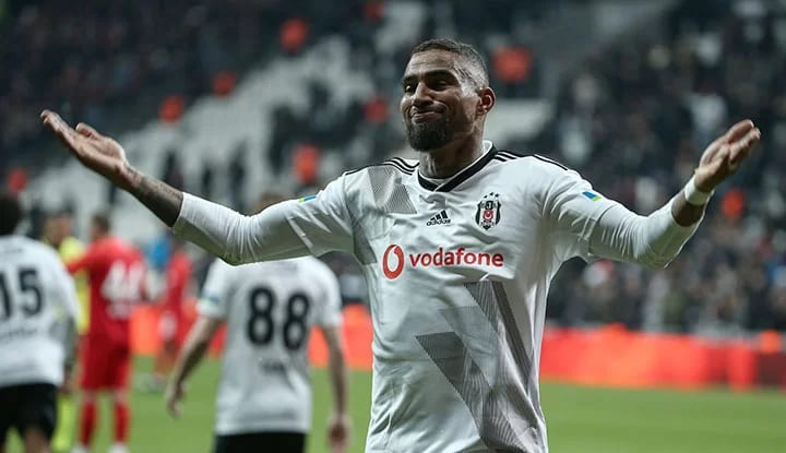 Boateng'in menajerinden açıklama!