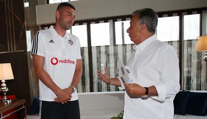 Burak Yılmaz, Beşiktaş kongre üyesi oldu!