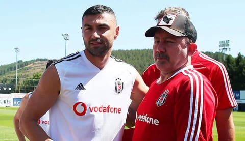 Burak Yılmaz, Beşiktaşlı iki yıldızı ikna etmiş!