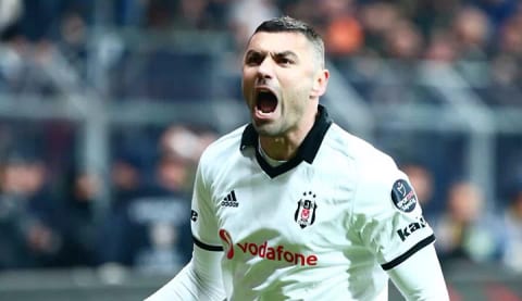 Burak Yılmaz'dan anlamlı paylaşım!