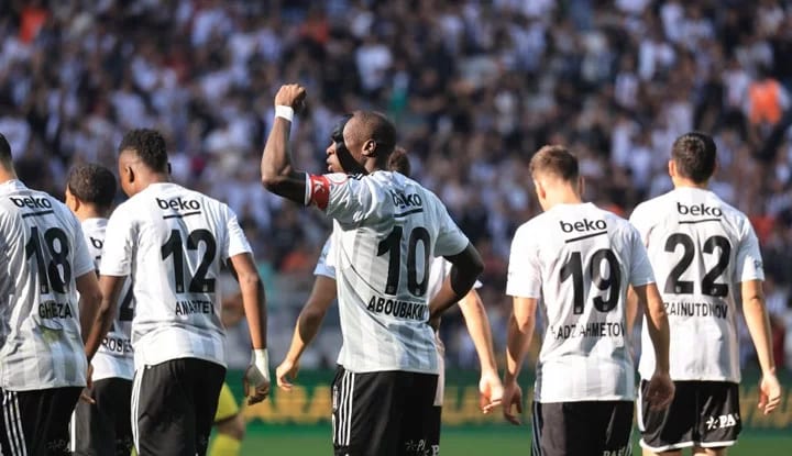 Burak Yılmaz'ın Galatasaray'ı yıkmayı planladığı hücum timi!