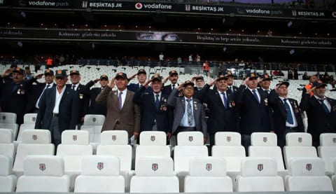 Vodafone Park’ta özel misafirler