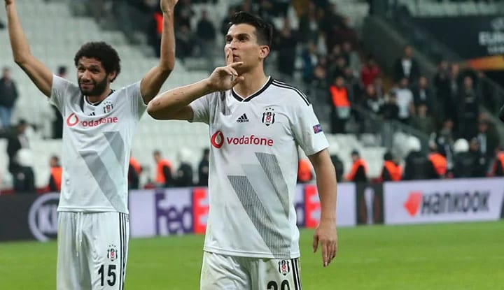 Necip Uysal, ikili mücadele ve top kapmada rakiplerini yıldırdı! İşte müthiş rakamlar...