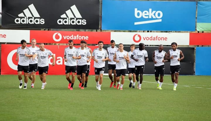Can Bozdoğan, Beşiktaş'ta ilk antrenmanına çıktı! İşte görüntüler...