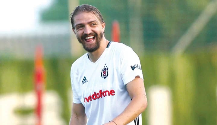 Caner Erkin, Fenerbahçe ile anlaştı! Paylaşımın sırrı ortaya çıktı!