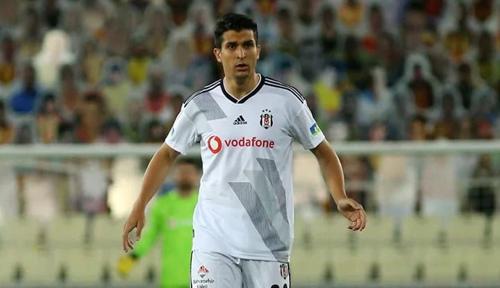 Caner Erkin'in penaltısında Necip Uysal detayı